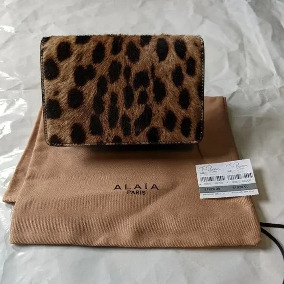 Alaia mini wristlet clutch bag BNWT - Picture 1 of 10
